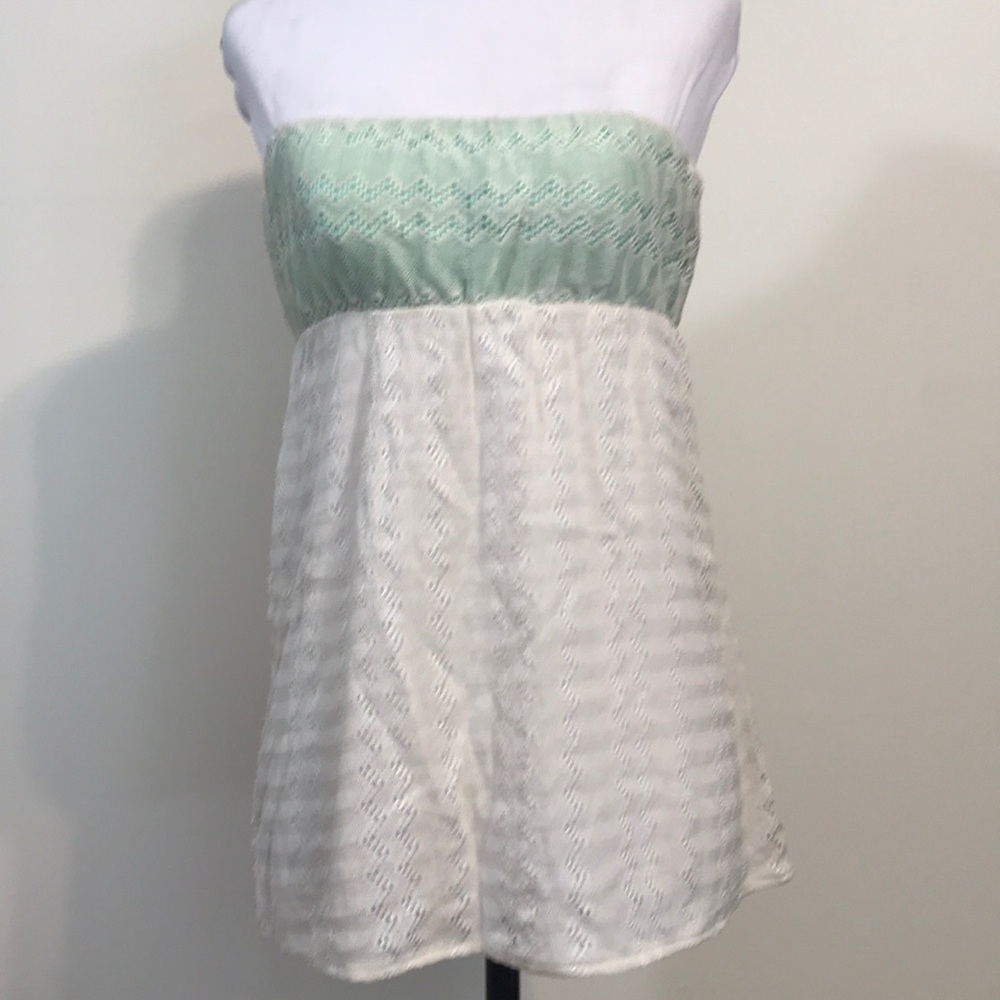 🆕Ktiperte Strapless Split Back Top